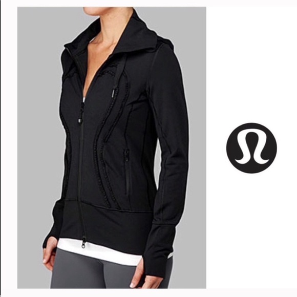 lululemon athletica Jackets & Blazers - 🍋 Lululemon black zip jacket size 4